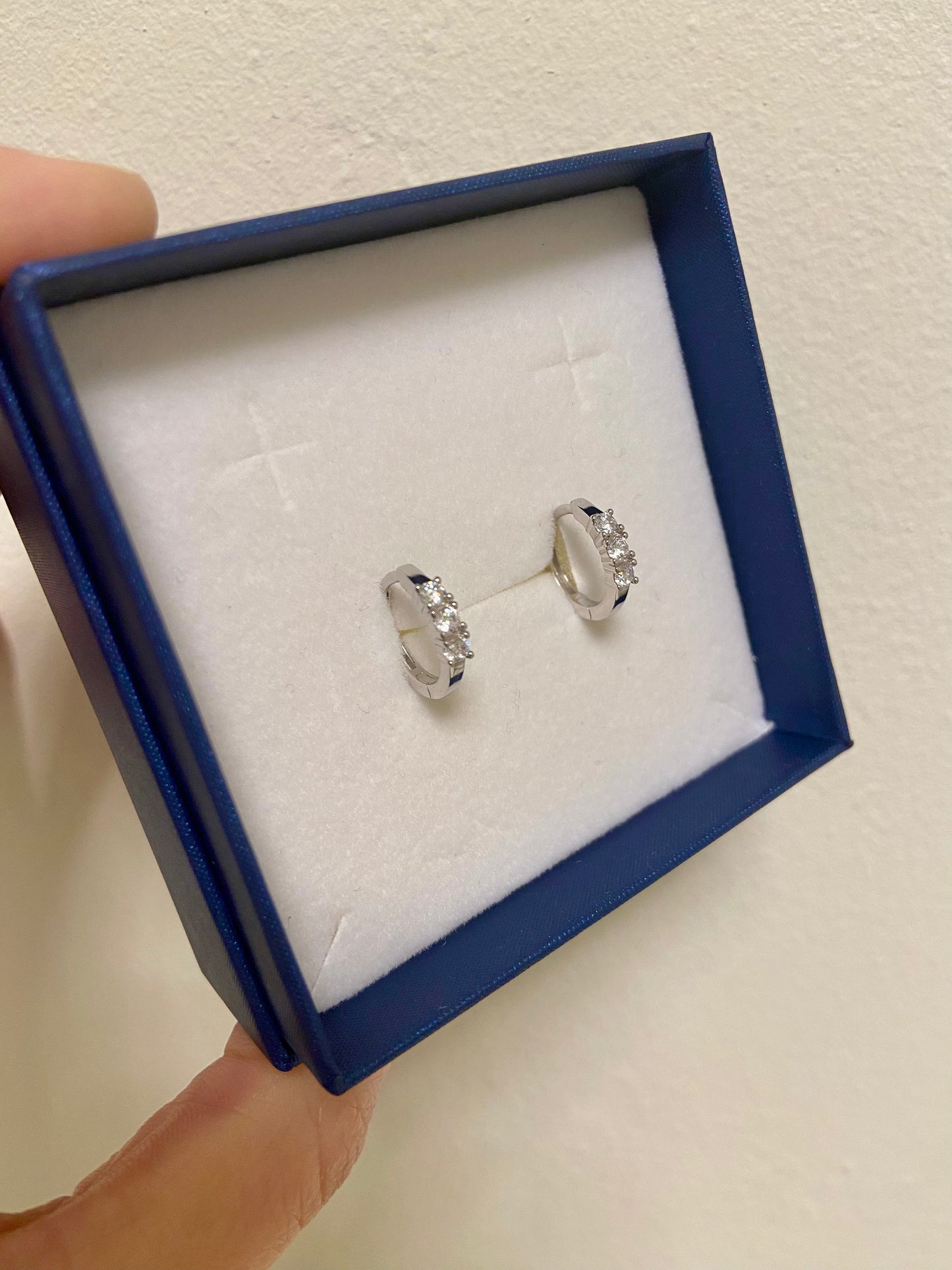 Trilogy Ohrstecker mit weißen Zirkonia - 925 Silber
