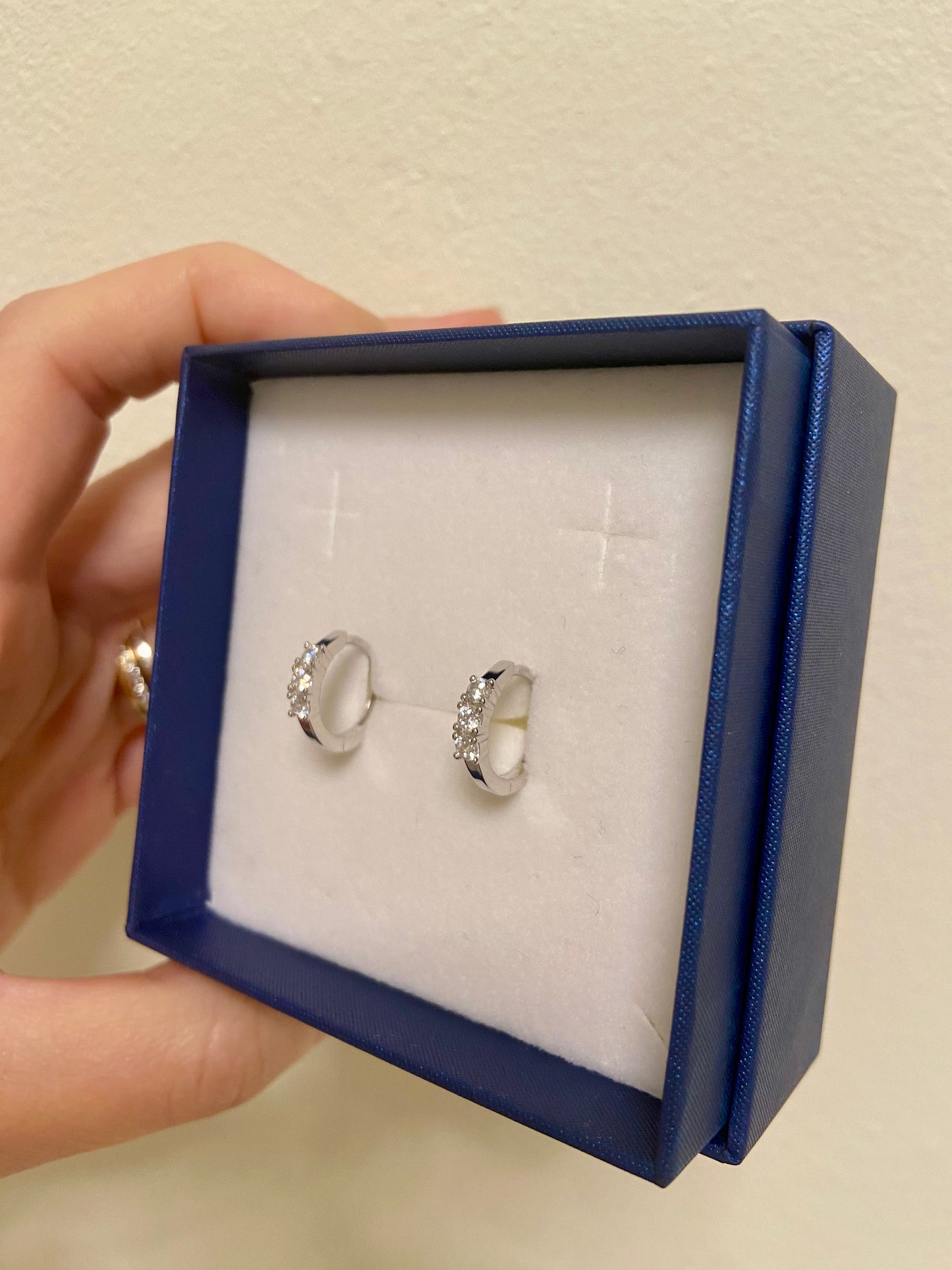 Trilogy Ohrstecker mit weißen Zirkonia - 925 Silber
