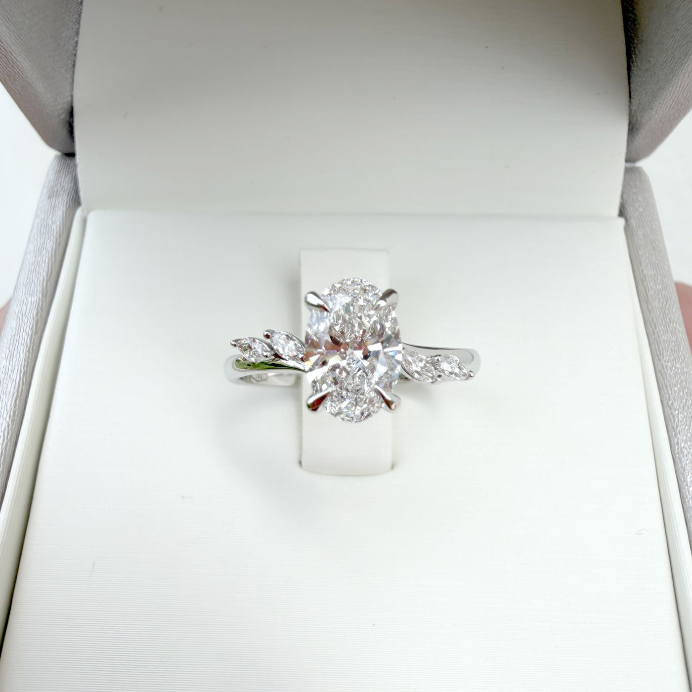 Anello di Fidanzamento - Modello Bailey Crystal