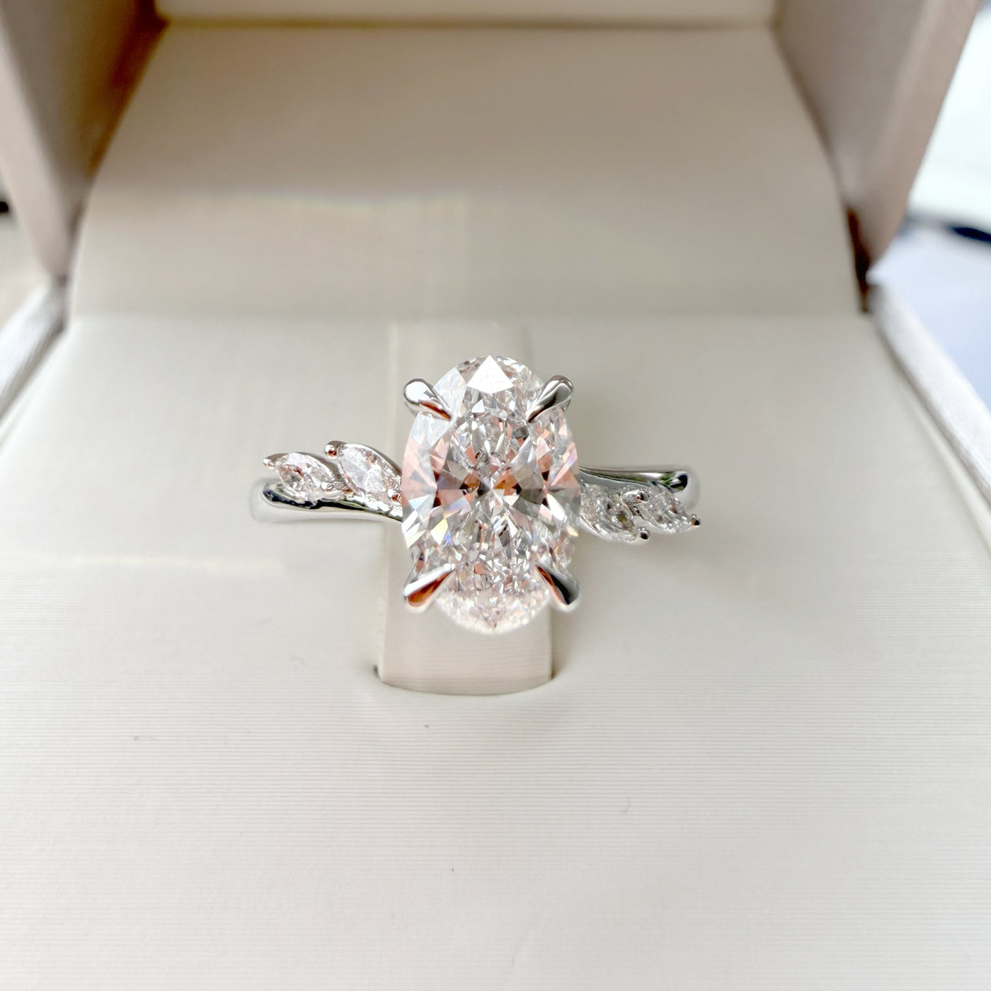 Anello di Fidanzamento - Modello Bailey Crystal