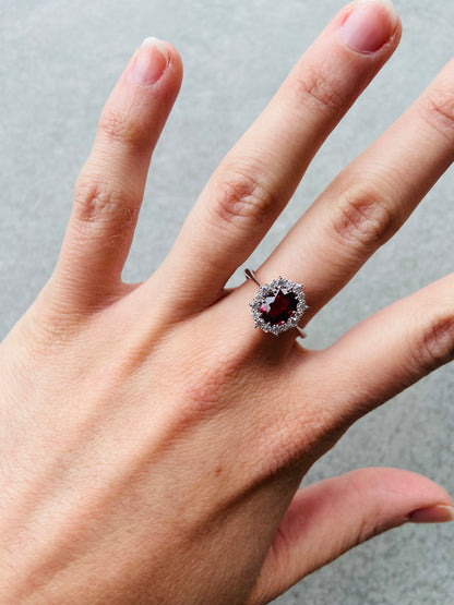 Anello Regina Rubino Rosso - Argento 925 con Zirconi